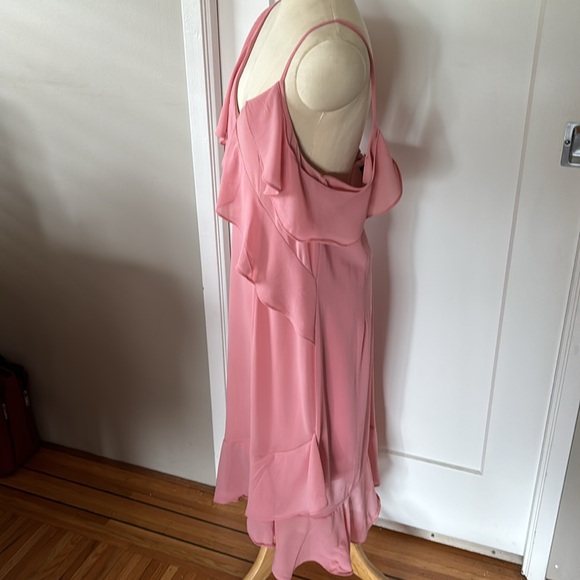 👗LE CHATEAU Pink Ruffle strap dress. Size XL. - Picture 2 of 10